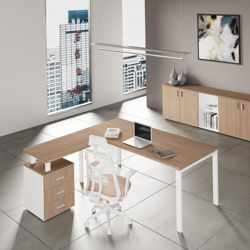 escritorio gerencial patas metálicas